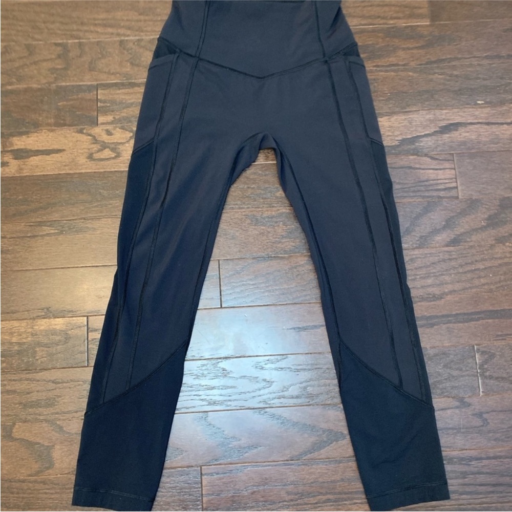 lululemon athletica Black Ankle all the right places pants size 4